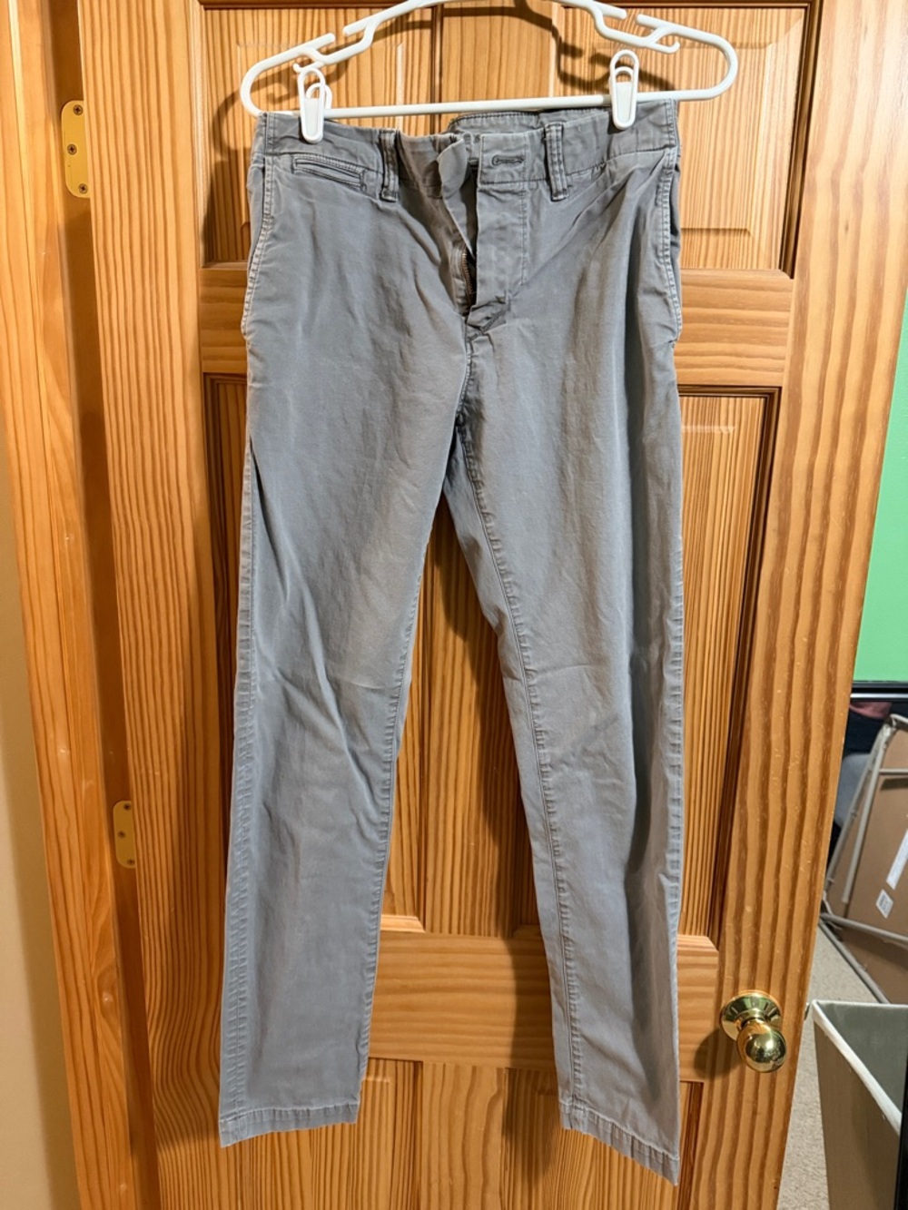 American Eagle, men’s slim khaki pants, gray, 29x34